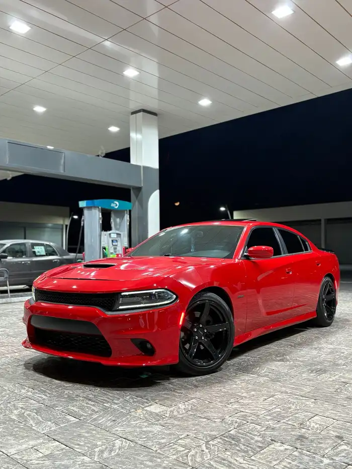 دوج تشارجر 2018 RT 1