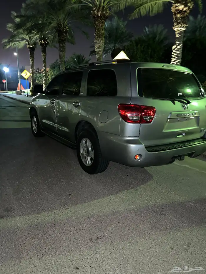 سكويا 2015 نص فل دبل فتحه ثلاجه SR5 8