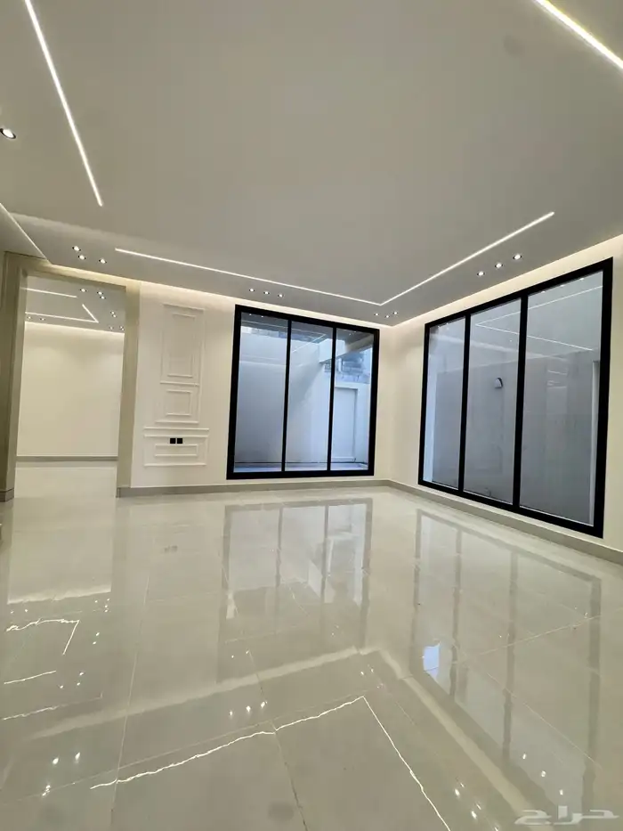 للبيع فله الخرج حي الواحه 5