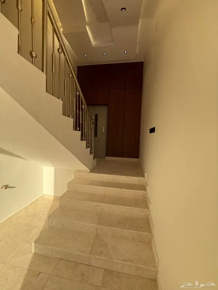 للبيع روف بملحق علوي حي النسيم خميس مشيط 750الف 3