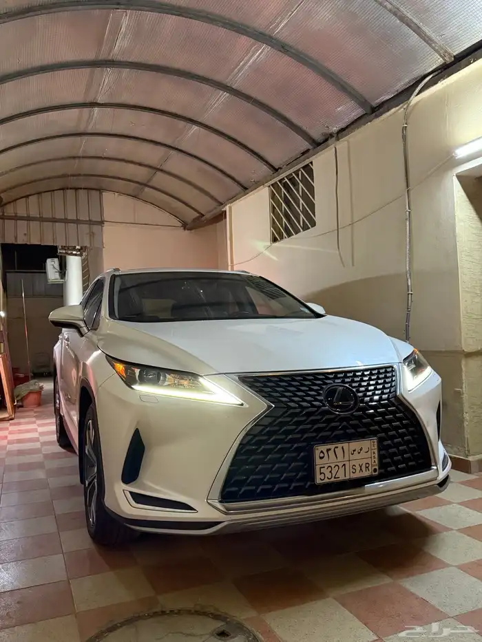 لكسز RX 2021 5