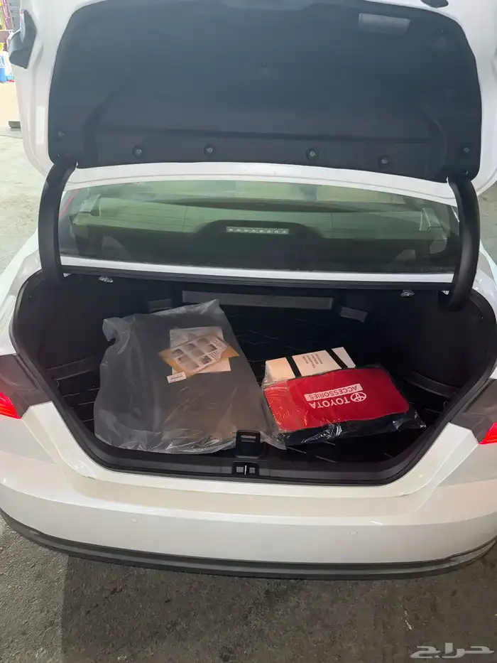 كامري 2025 LE جديد اصفار 4