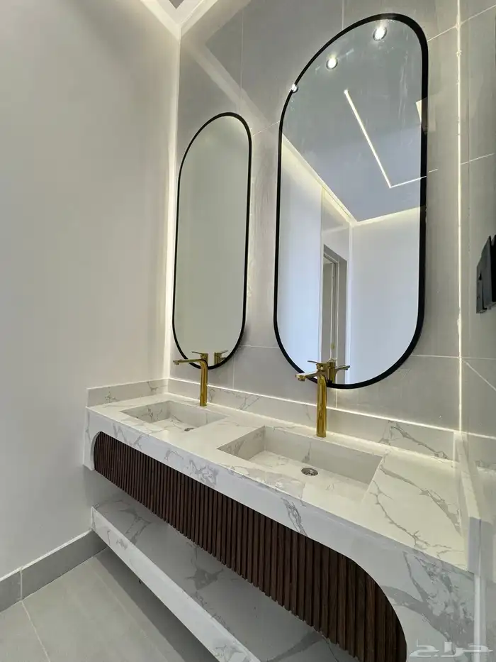 للبيع فله الخرج حي الواحه 4