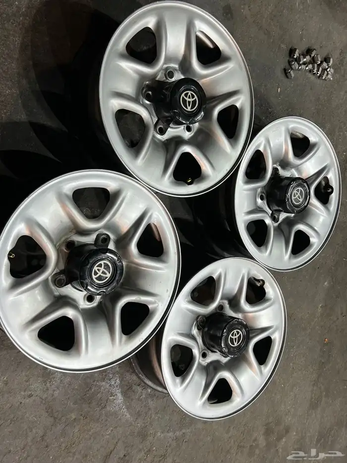 جنوط ديازلا مقاس 17مع أكواب وا صواميل 7 إنش اصلي وكالة 6