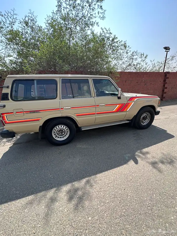 للبيع صالون 85 3