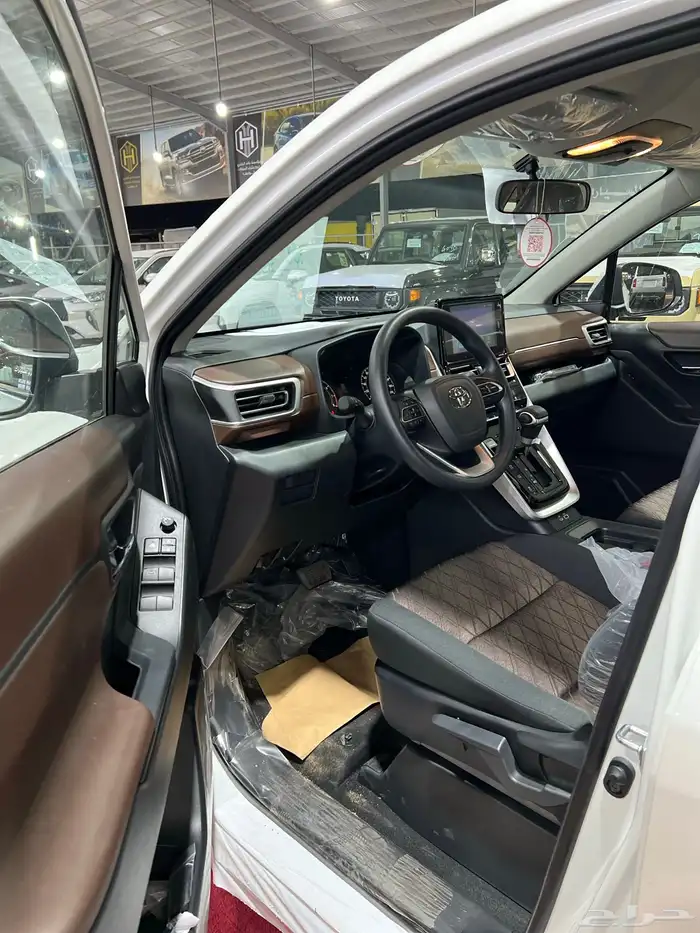 تويوتا   انوفا GL بنزين 2026 جديد سعودي 110.400 شامل 6