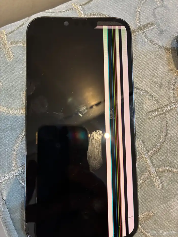 ايفون 13 بروماكس 256فقط يحتاج تغيير شاشة فقط ونسبه بطاريته88 6