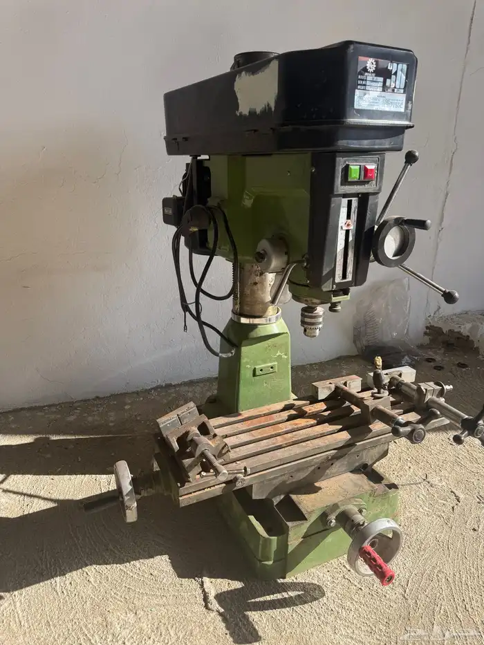 دريل يعمل عمل فريزه 0