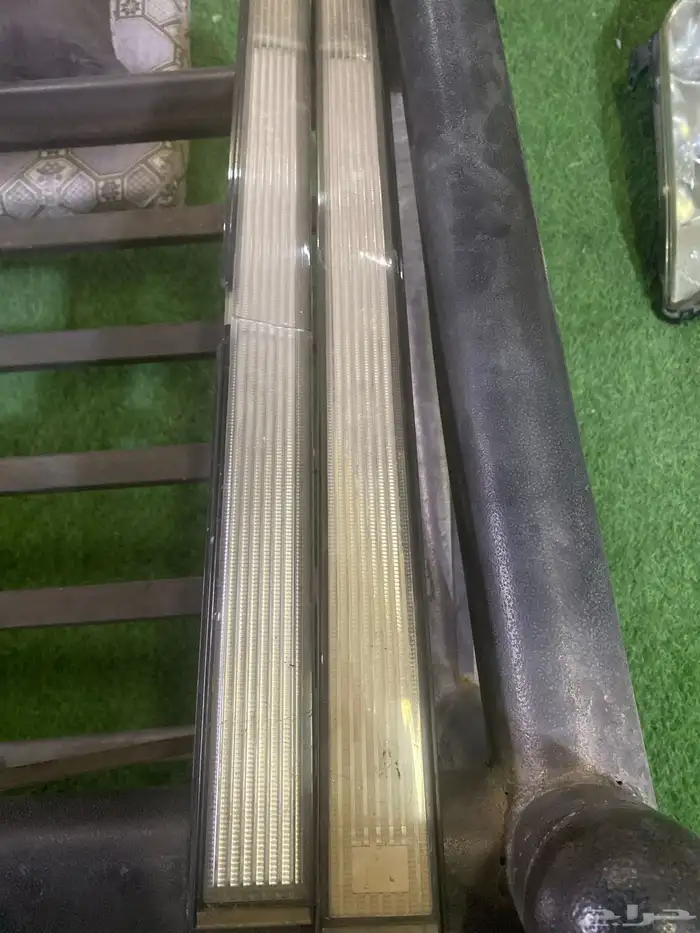 مرسيدس قطع غيار إصطبات خلفيه موديل 1990 وطالع 1