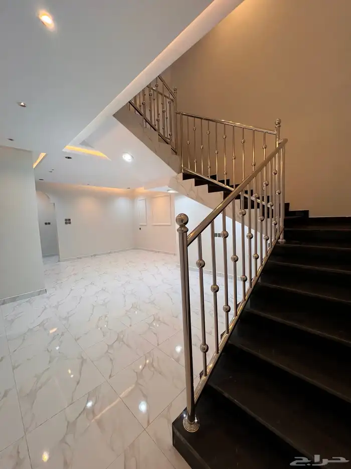 للتمليك روف علوى مع ملحق ببيكة سياره حى النور خميس مشيط 27