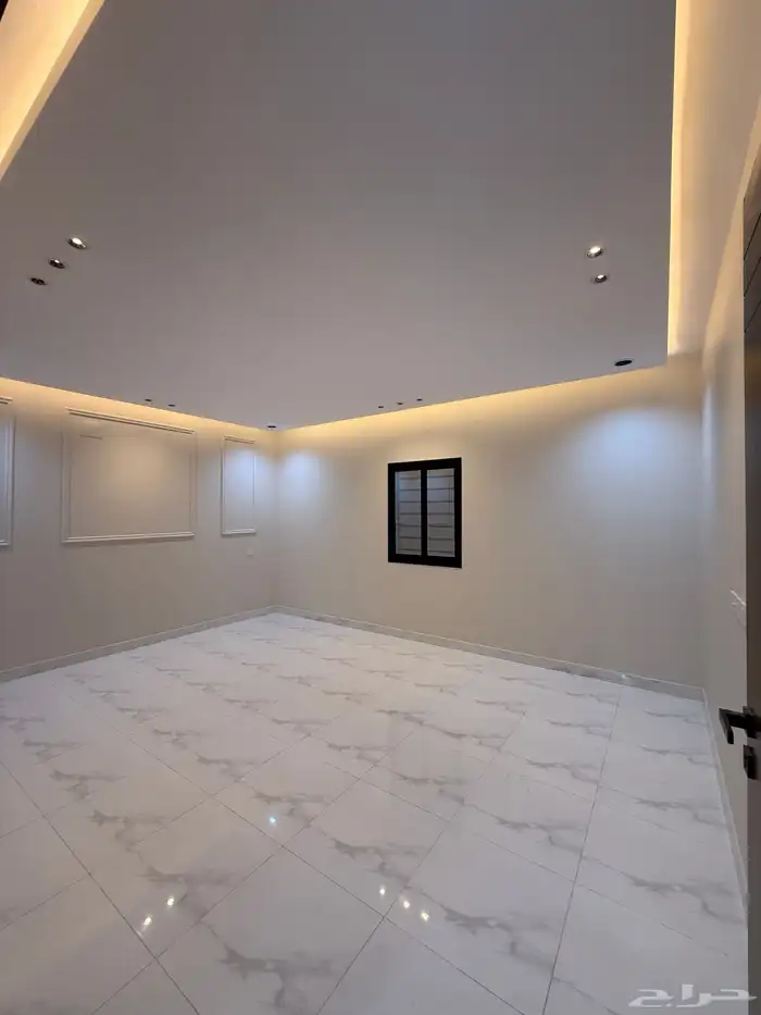 للبيع روفات علويه بدرج داخلي وخارجى شمال الخميس طريق 80 15