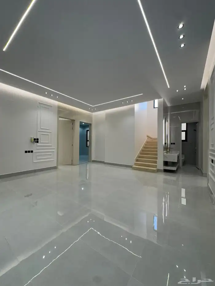 للبيع فله الخرج حي الواحه 8