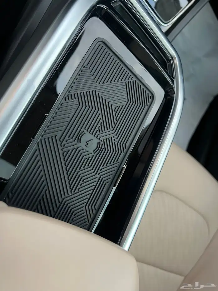 جيلي جيومتري 2024 فل كامل C شبه الاصفار 26