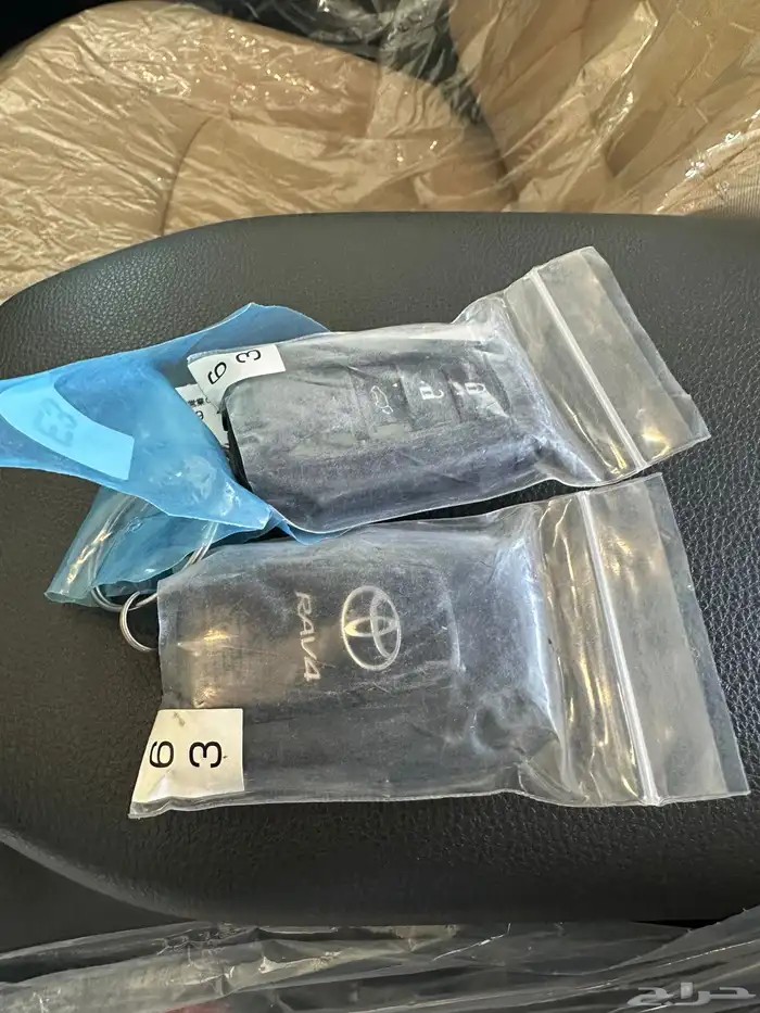 راف فور XLE 2.0 فتحه بصمه دبل موديل 2025 40