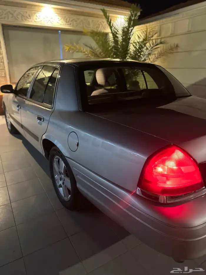 فورد فكتوريا 9