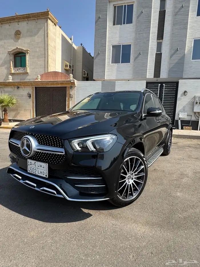 للبيع مرسيدس gle 2021 بحالة الوكاله ممشى 23 الف مالك اول 0