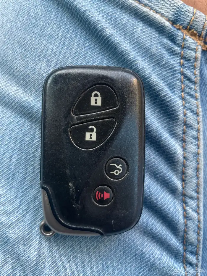 مفتاح لكزس حق الوكاله اصلي 1