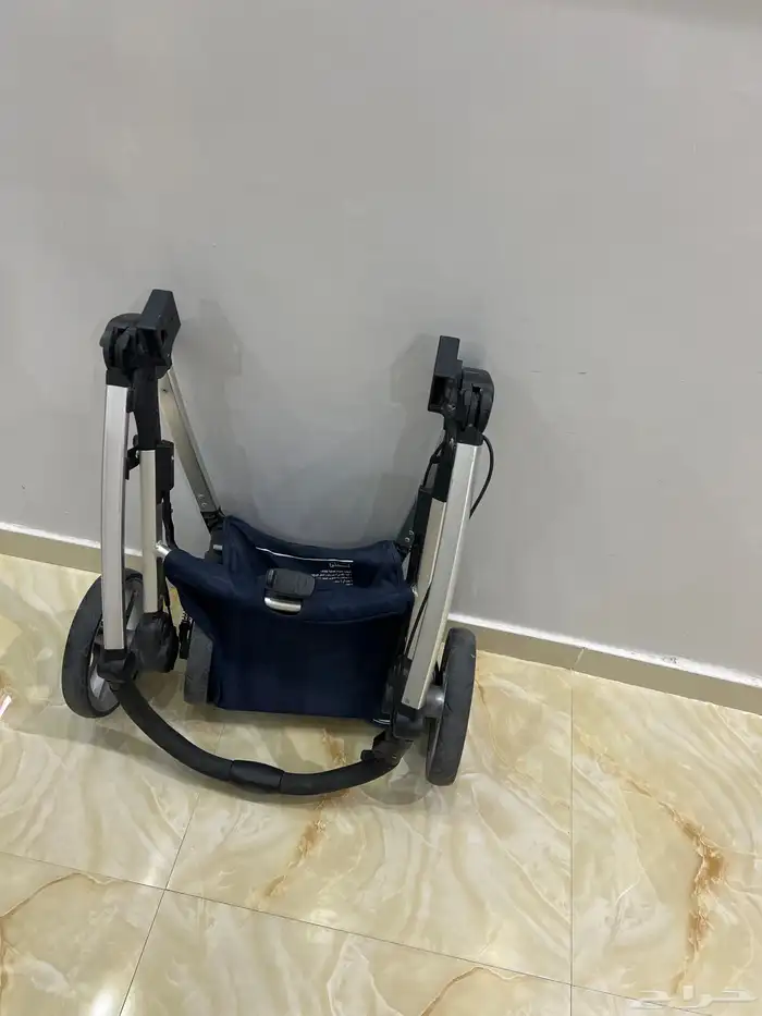 عربة مواليد للبيع جديده مافيه اي خلل 1