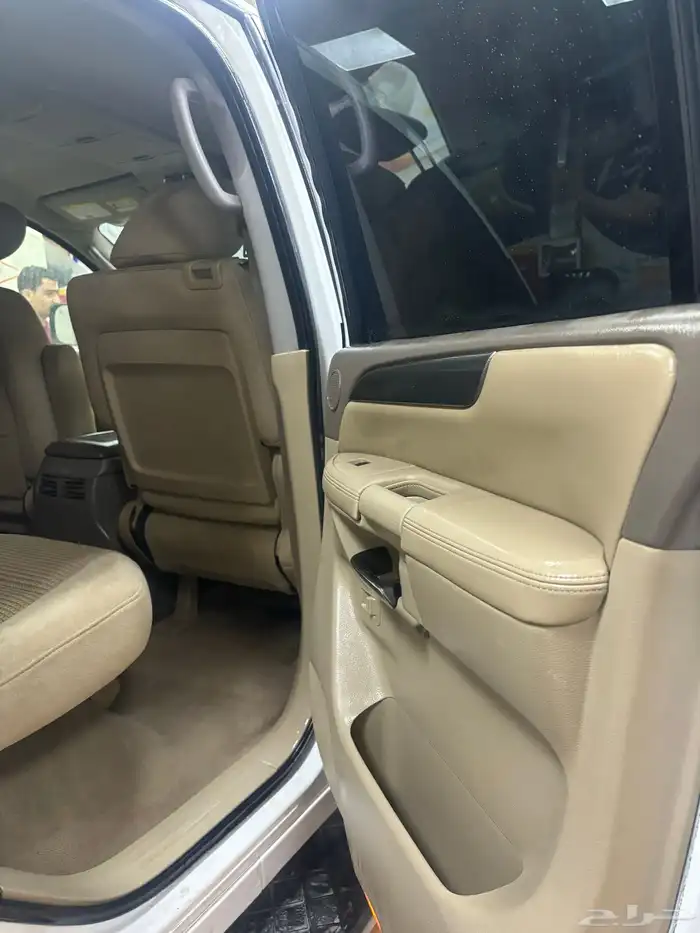 جيب ارمادا 2011 4