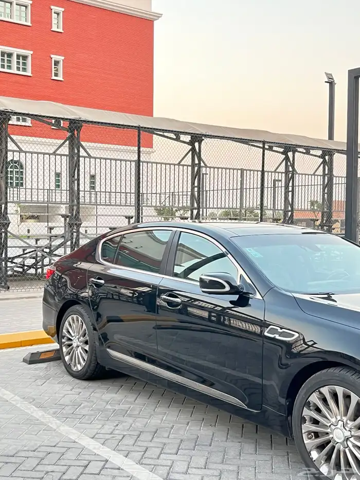 كيا كوريس 2016 مخزن (ممشى قليل ) 3