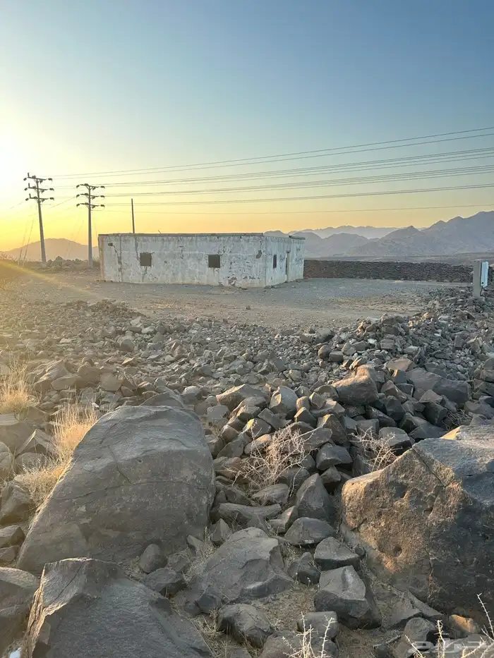 البيت للبيع يوجد عداد كهرب .. الموقع قرية الصعيب 1