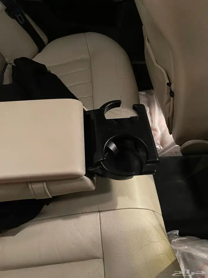 مرسدس E300 للبيع 9