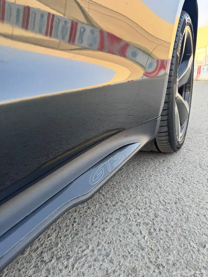 بورش تايكان GTS 2023 12