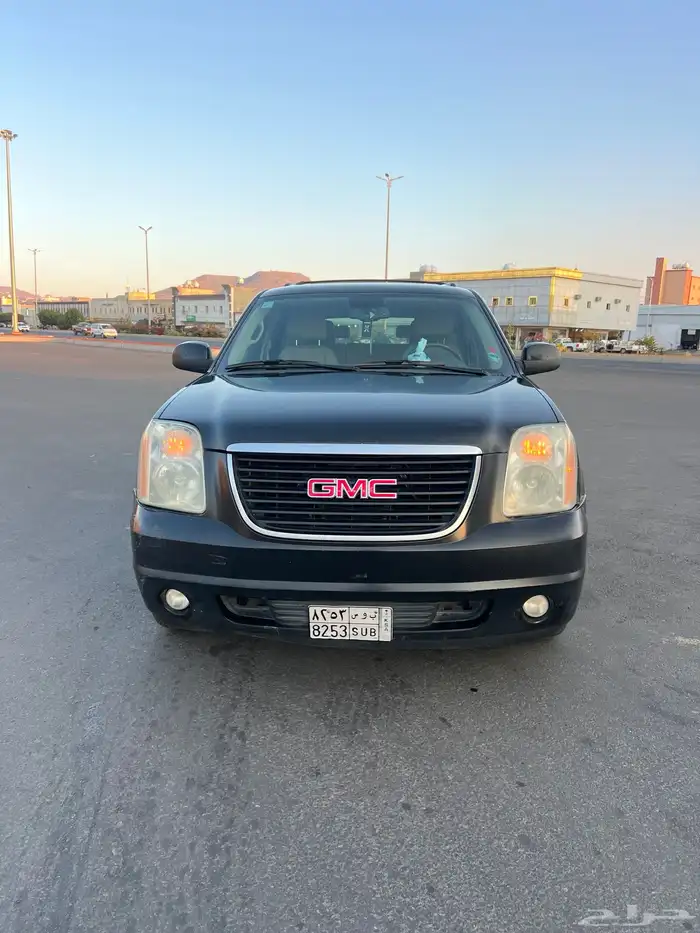 للبيع يوكن 2012 2