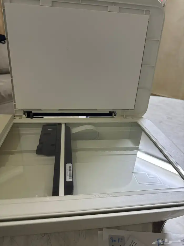 طابعه hpجديده ام تستخدم بكرتونها بس علب الحبر فاضيه 5