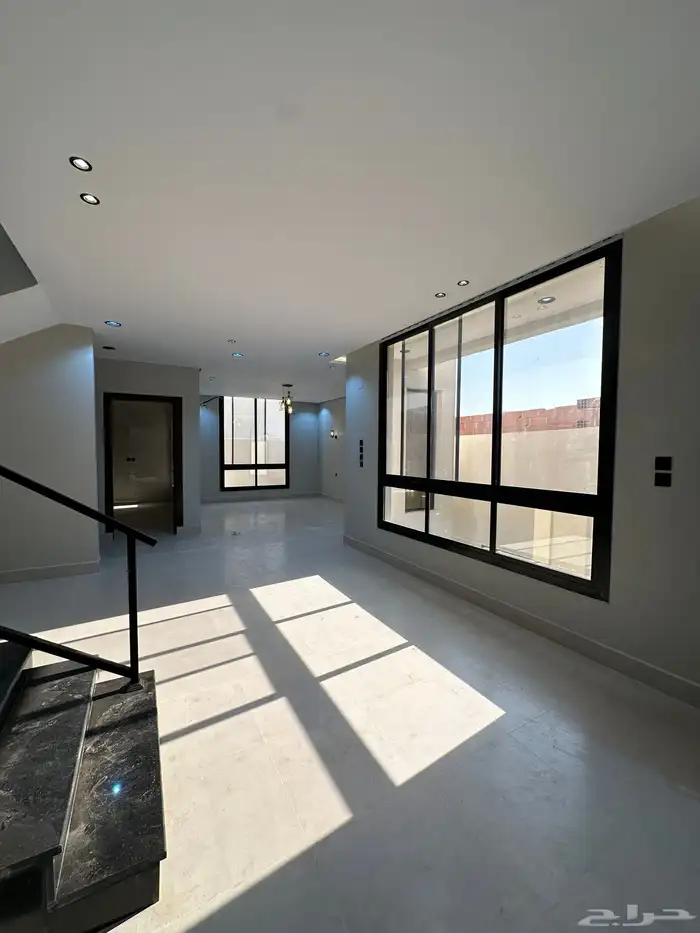 فيلا مخطط 5 خلف السعودي الالماني 10 غرف 1