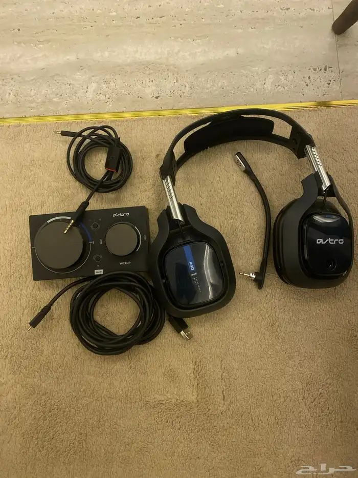 سماعة استرو A40 مع مكسرها والمايك واغراضها كامله اخو الجديد 0