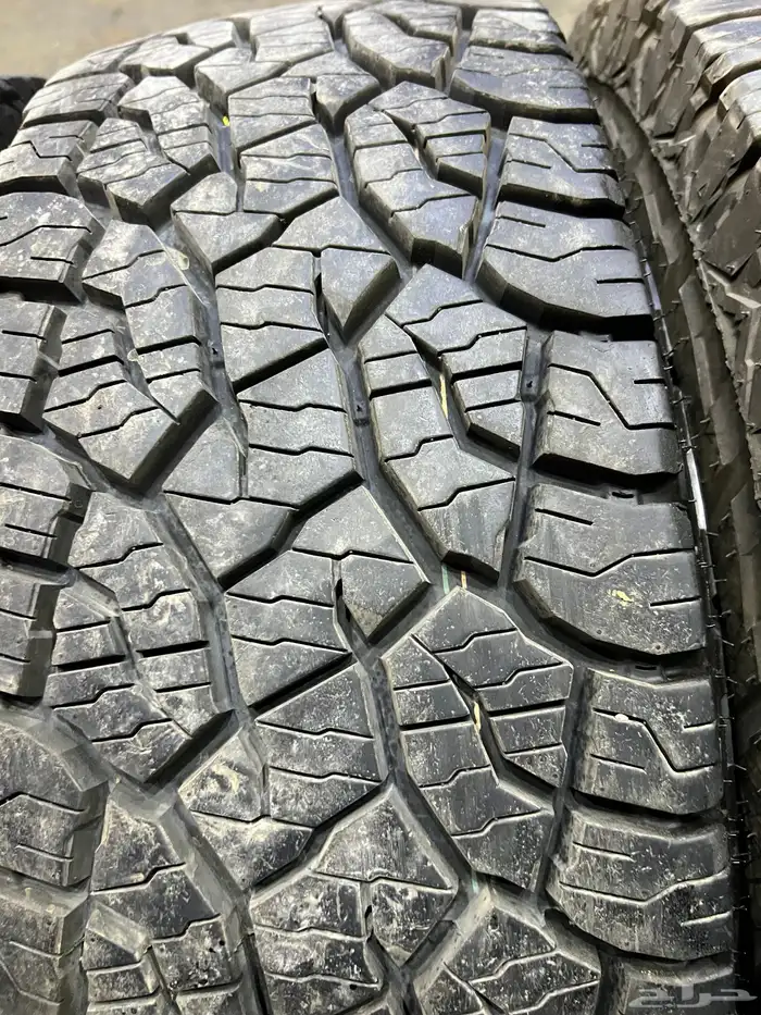 كفرات كومهو ربع حجري مقاس 285 70 17 2