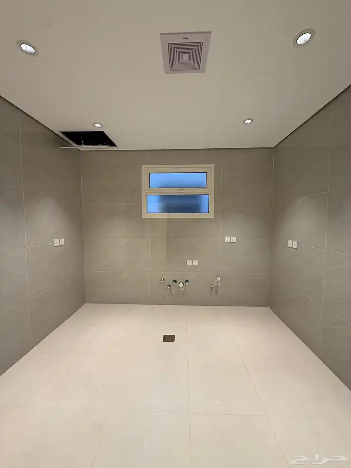 فلل روف ارضيه للبيع حي الريان 8