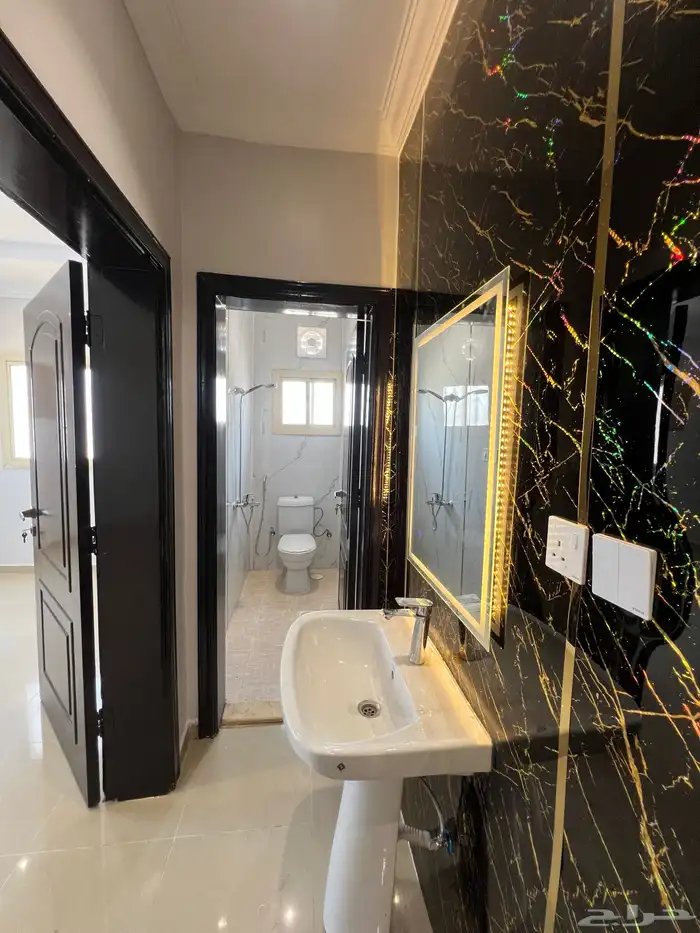 فيلا روف للبيع نظام شقق بحي المروة 11