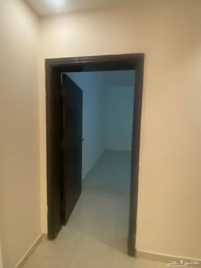 شقه للايجار بحي الصالحيه 1