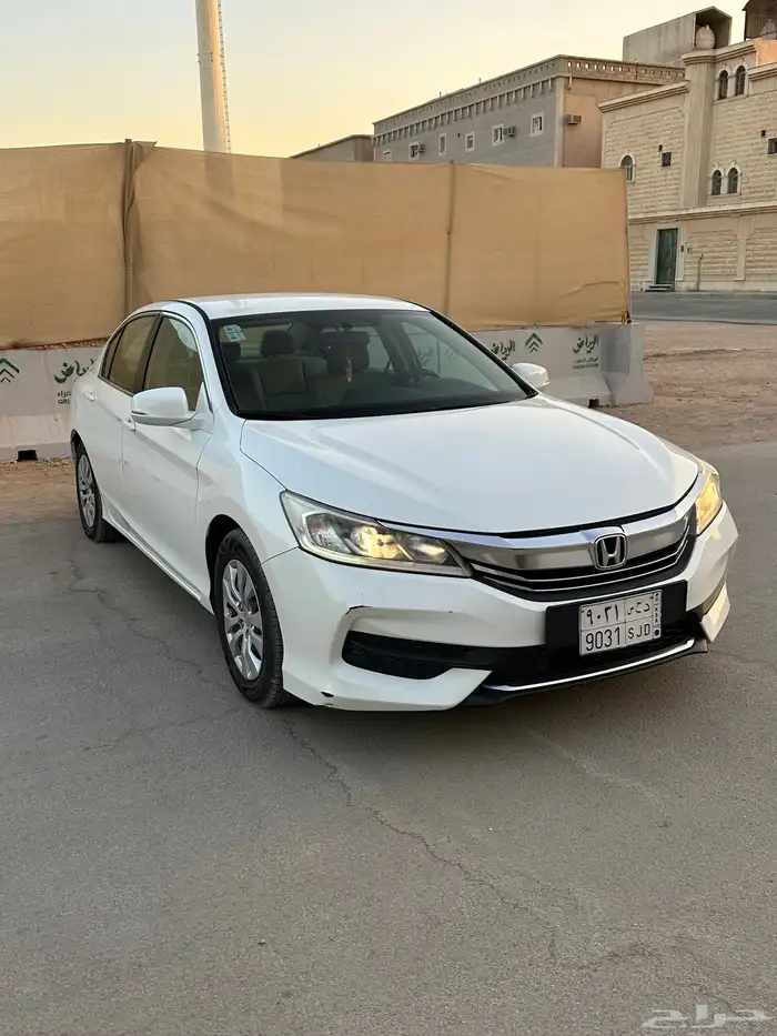 هوندا اكورد 2017 ابيض استاندر 0
