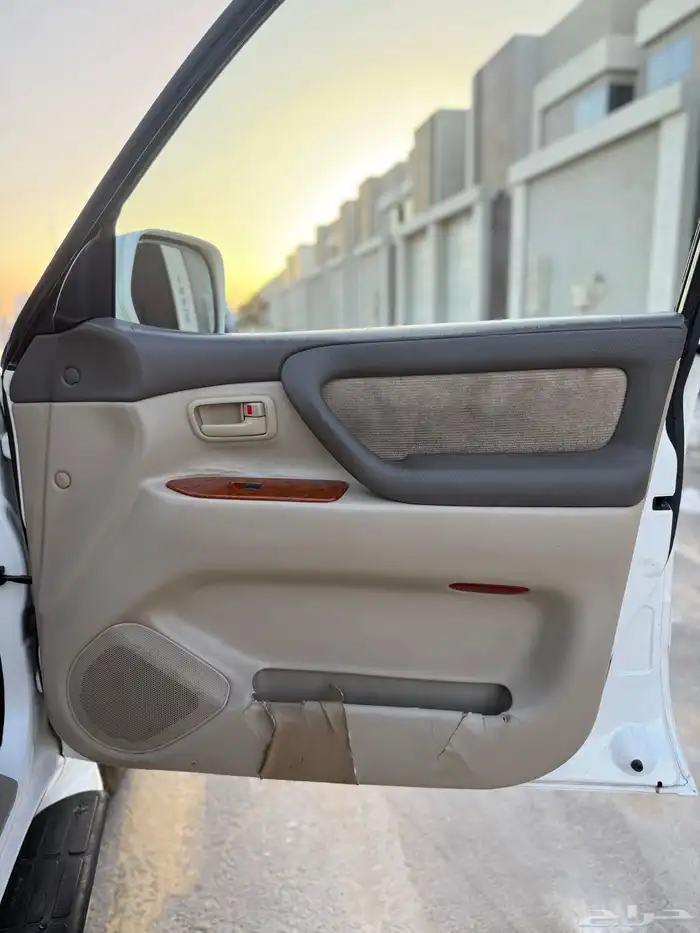 لاندكلوزر 2007 فل كامل قير عادي ونش 22