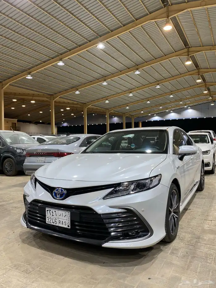 للبيع كامري 2023 GLE فل كامل هايبرد عبداللطيف عداد 70 الف 1