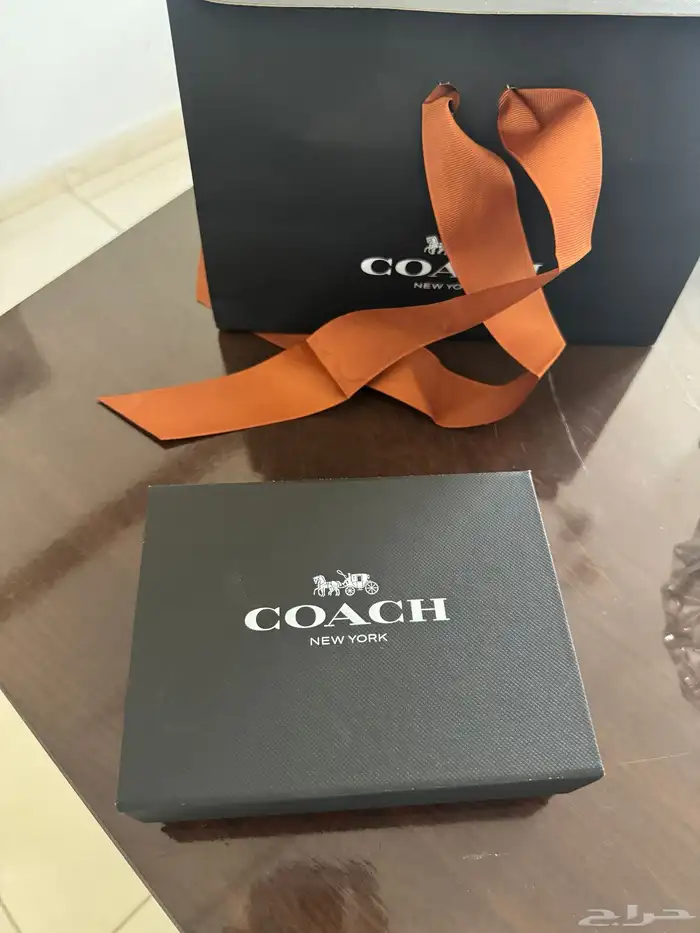 حافظة بطاقات كوتش اصليه 1