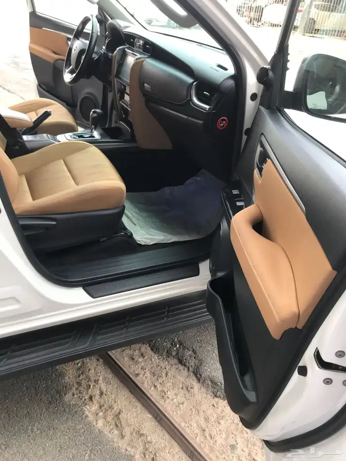 جيب فورتشنر VX1 موديل 2022 6 سلندر 11