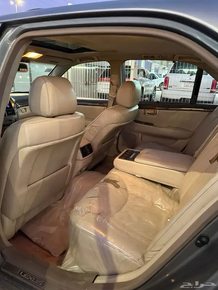 لكزس Ls430 2002 للبيع او للبدل بجيب 8