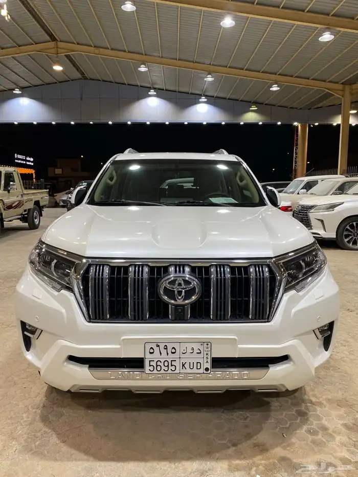 للبيع برادو 2021 فئة VX فل كامل 6 سلندر عبداللطيف عداد 111 2