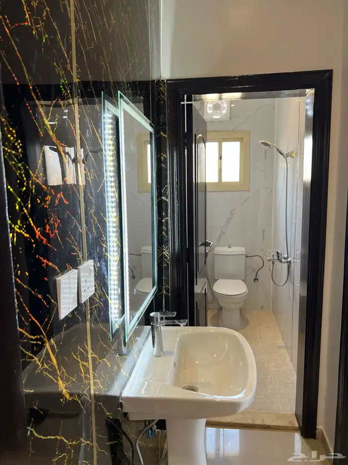 فيلا روف للبيع نظام شقق بحي المروة 22