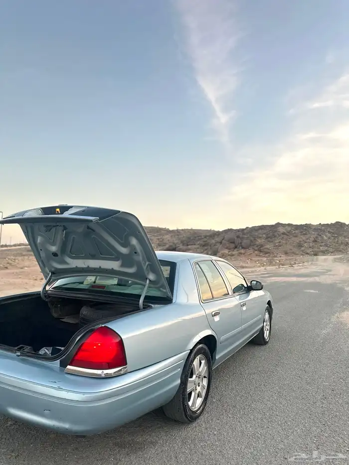 فورد كراون فكتوريا 2004 سعودي على الشرط 18