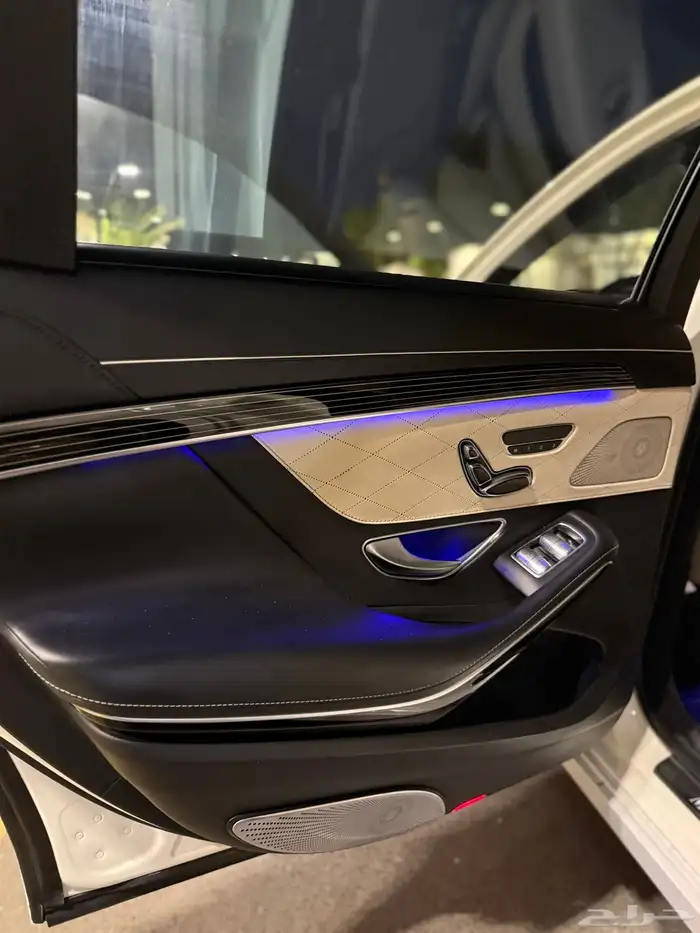 مرسيدس محول مايباخ 2020 43