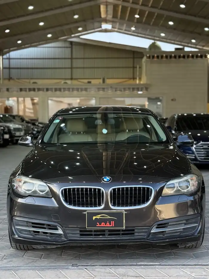 بي ام دبليو - 2016 - 520 - فل كامل 0