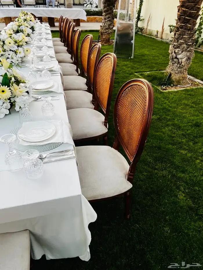 تأجير طاولات 4