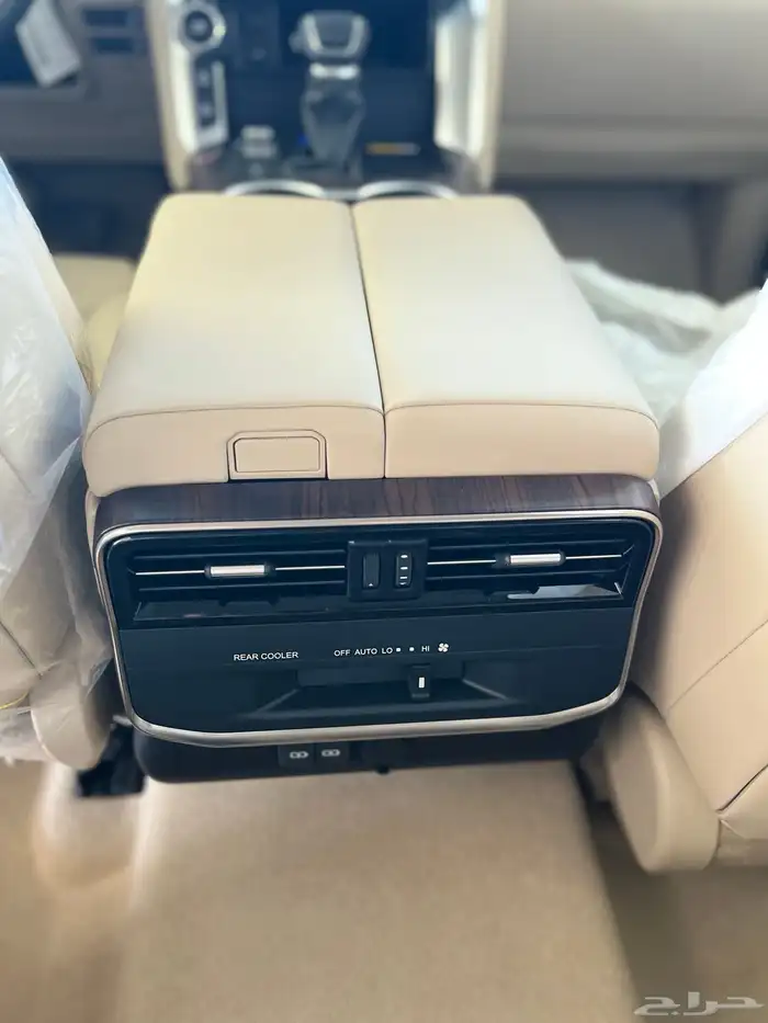 تويوتا لاندكروزر 2025   L4 سعودي اصفار صادر لوحات 10