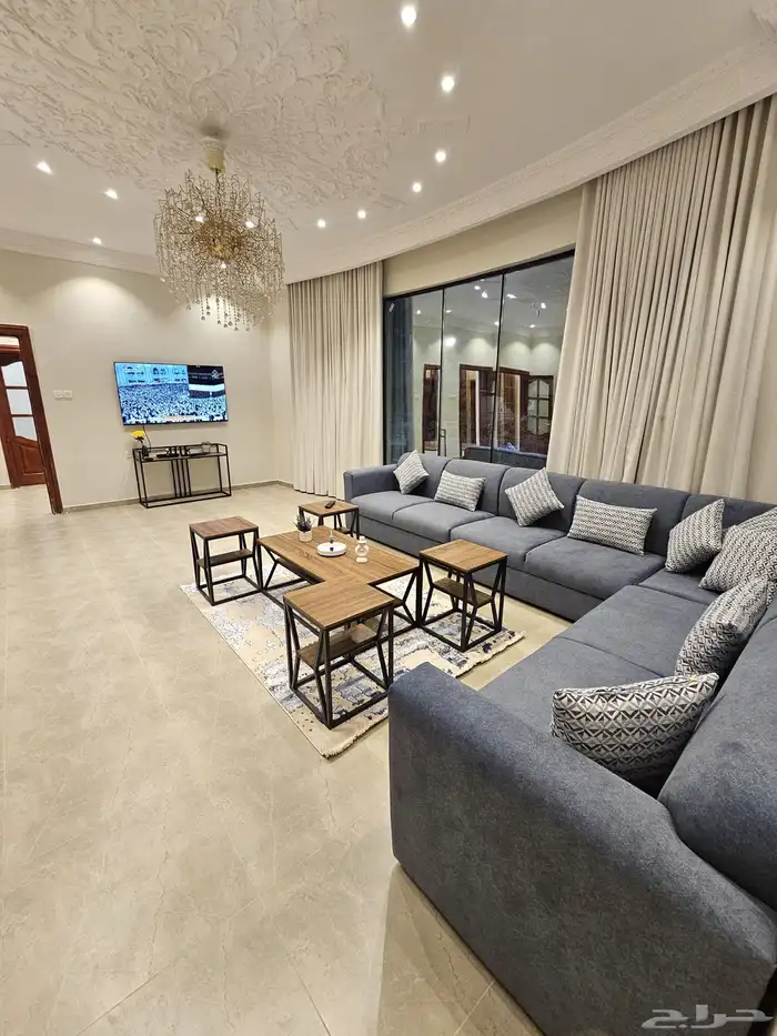 استراحة لاقينا هوم اشجار وزرع ومسبح 3