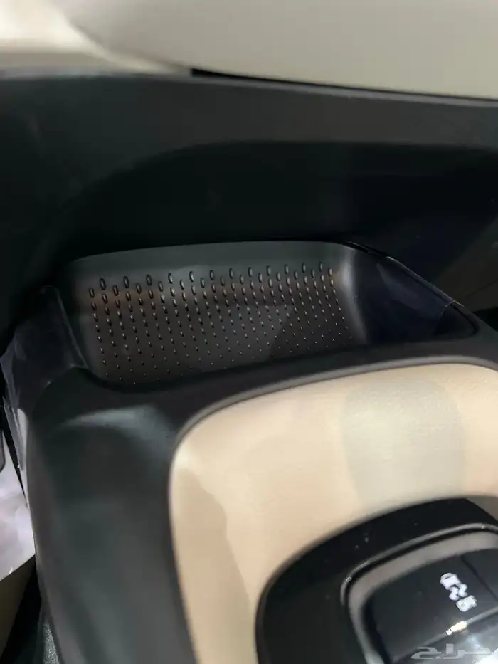 تويوتا كورولا XLi مطور جنوط 2.0 بنزين 2025 جديد 82.200 شامل 14